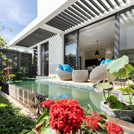 Okinawa Villas And Beach Club - Oceanami Resort Long Hai Exterior foto