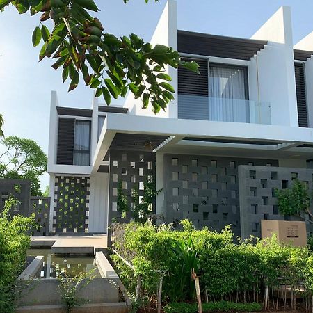 Okinawa Villas And Beach Club - Oceanami Resort Long Hai Exterior foto